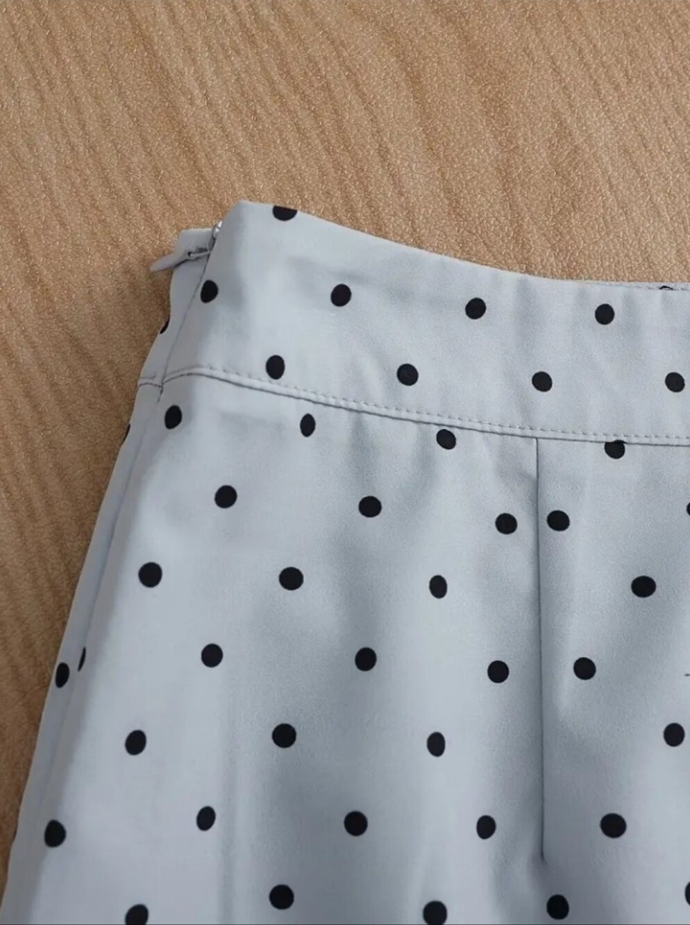 Sleeveless High-Neck Top And Polka Dot Mini Skirt Easy Elegant Two-Piece Set - Picture 3 of 6